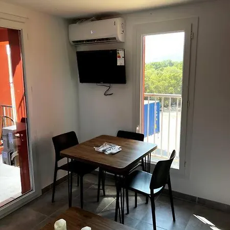 Apartment T2 Cosy A San Ciprianu